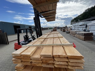 Ca. 46x Douglas zweeds rabat, 26x190mm, lengte 500cm